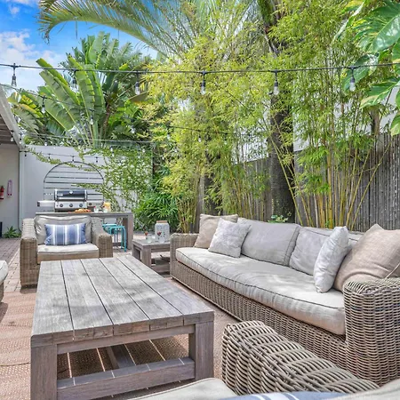Surf Keysteps From Beach Beautiful Courtyard Hot Tub H0Mes Fort Lauderdale Exterior photo